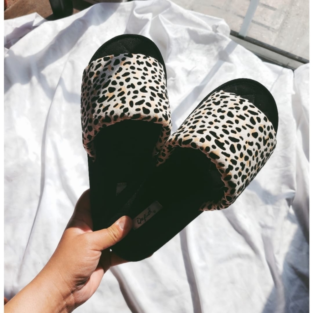 🆕️The Kelsey// animal print Slide - Picture 3 of 3
